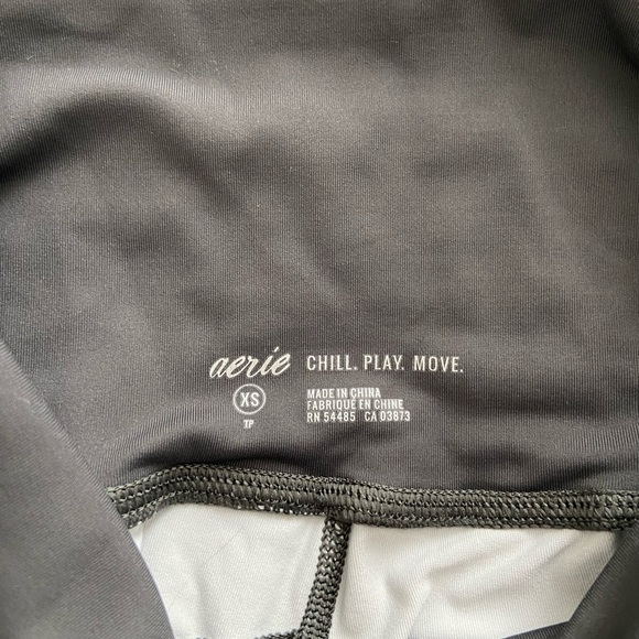 Aerie Grey Mesh Leggings - Picture 6 of 9